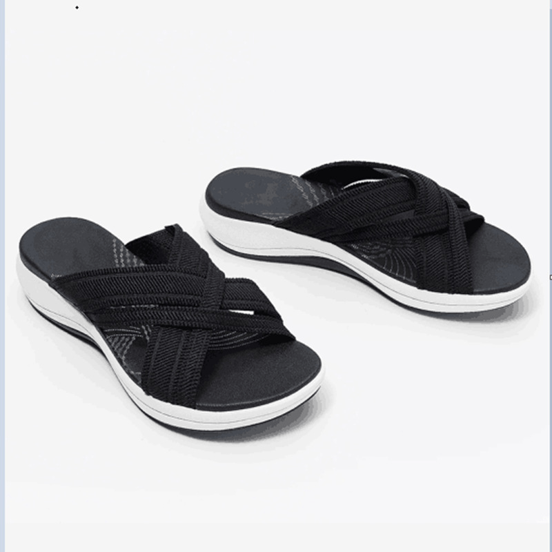 Dehnbare weiche und bequeme Sandalen