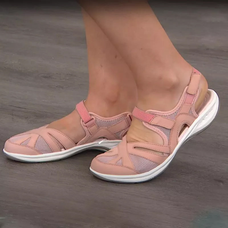 Bequeme flache Sandalen